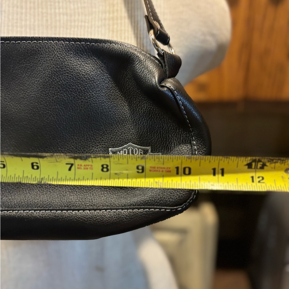 Harley-Davidson Classic Black Shoulder Bag - Picture 3 of 6